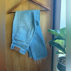 Madewell Blue Straight Leg Jeans with Distressed Knee